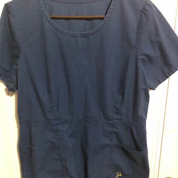 UNBRANDED HOSPITAL SCRUB WITH POCKETS. small. navy - Picture 2 of 8